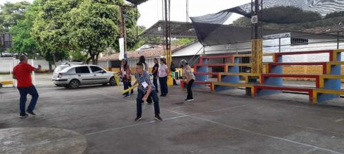 Convivencia-con-comunidad-parroquial-1